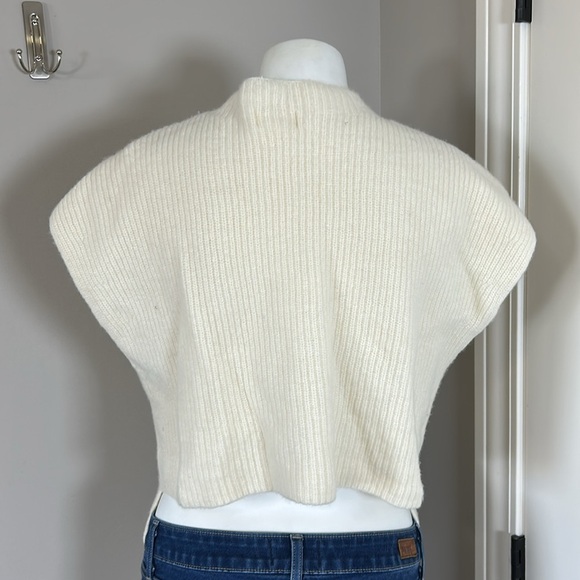 Anthropologie Cream Sleeveless Sweater Top - Picture 5 of 11
